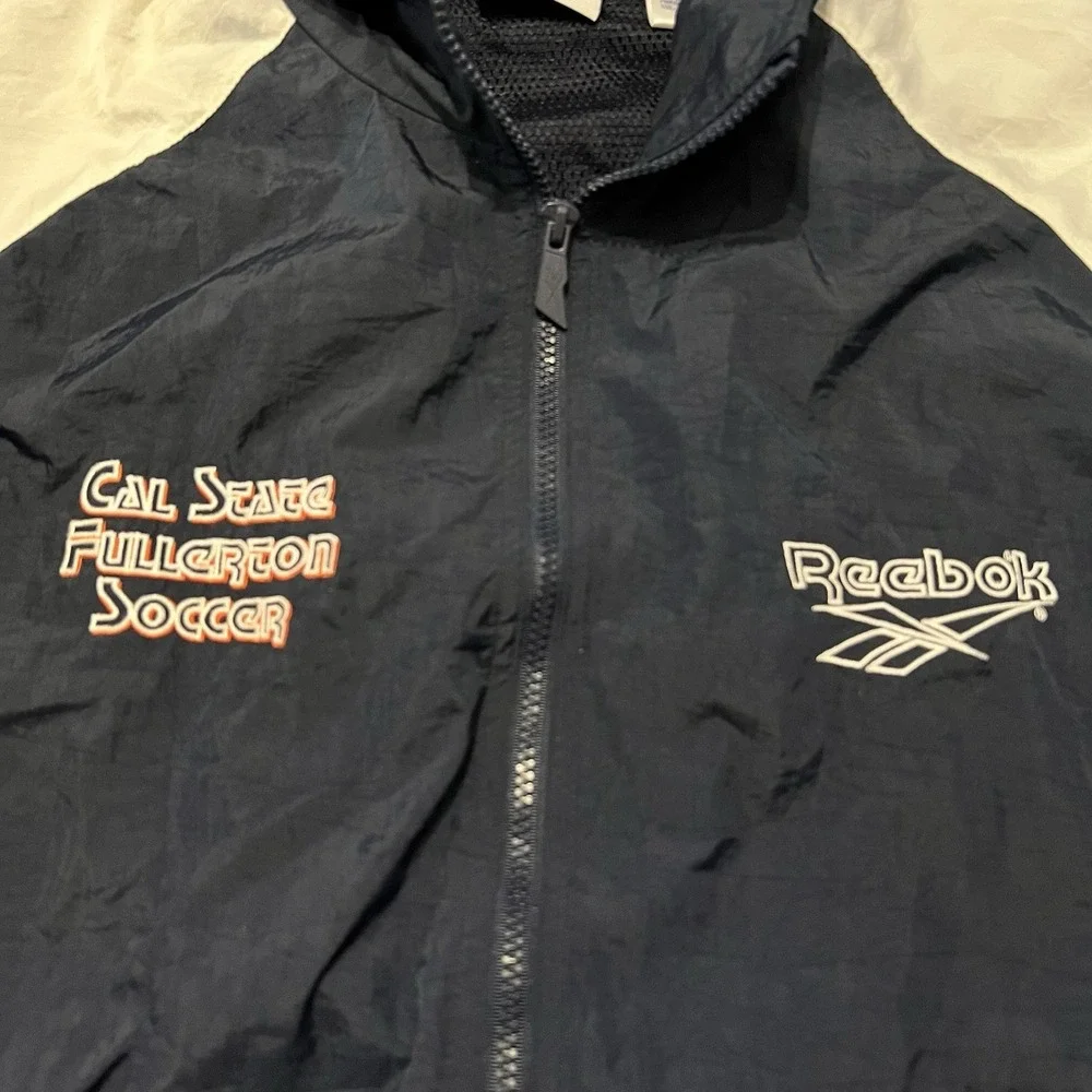 Vintage Reebok Cal State Fullerton Soccer Nylon Men's Windbreaker Jacket Size L